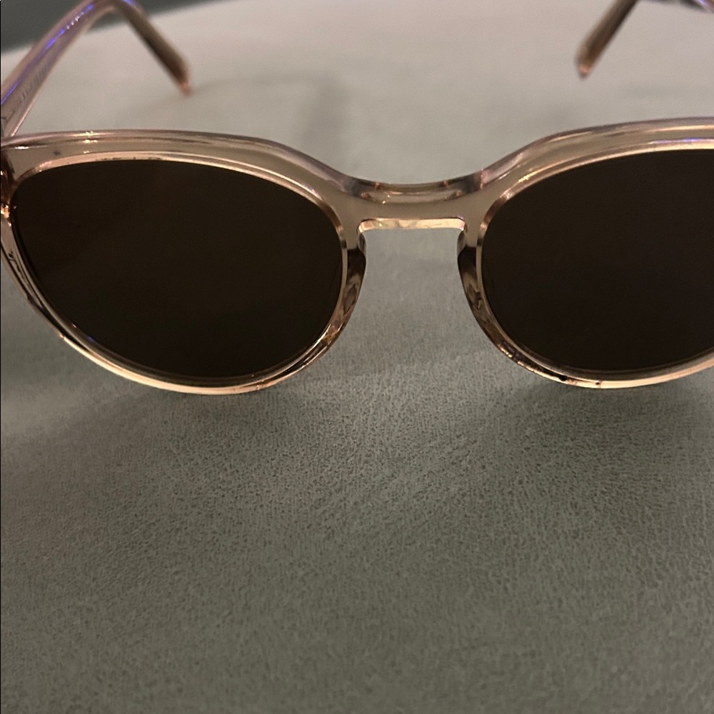 Warby Parker Rose Gold Sunglasses Comps$95(glasses)
includes Warby Parker case - Picture 4 of 10